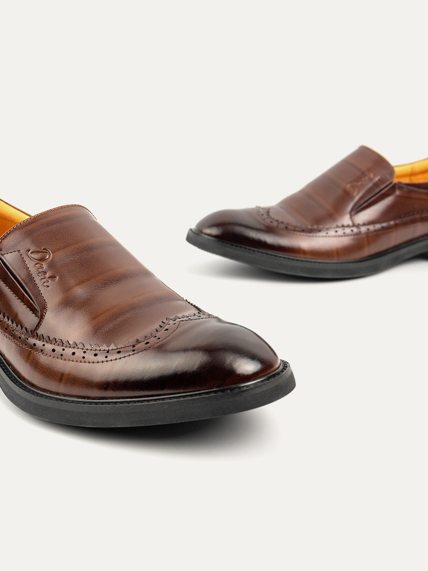Confident Loafer 01 – Brown
