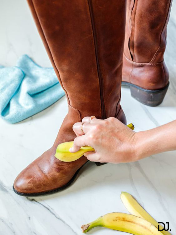 Dùng vỏ chuối để làm sạch giày da