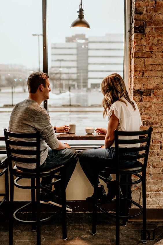 Hẹn hò ở quán cafe là sự lựa chọn lý tưởng cho cả hai