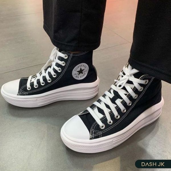 Cách buộc giày Converse đan chéo phá cách