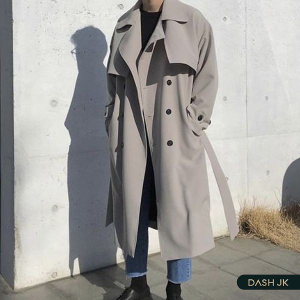 Áo trench coat dáng dài với giày Boots