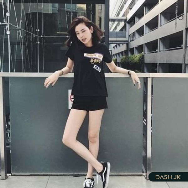 Phối giày Vans nữ với quần short