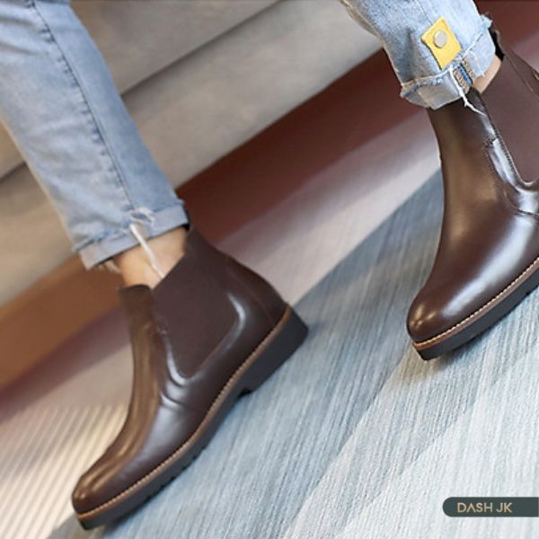 Giày boot đế độn 7 phân cổ cao da nâu thích hợp để các chàng trai mix với nhiều outfit