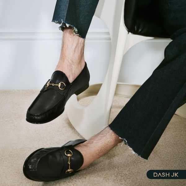 Kiểu Horsebit Loafer cá tính