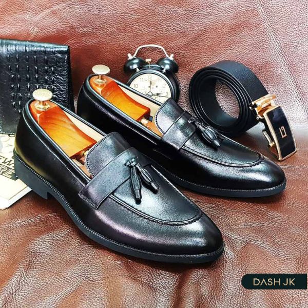  Kết hợp phụ kiện phong cách lịch thiệp, sang trọng cùng giày Tassel Loafer